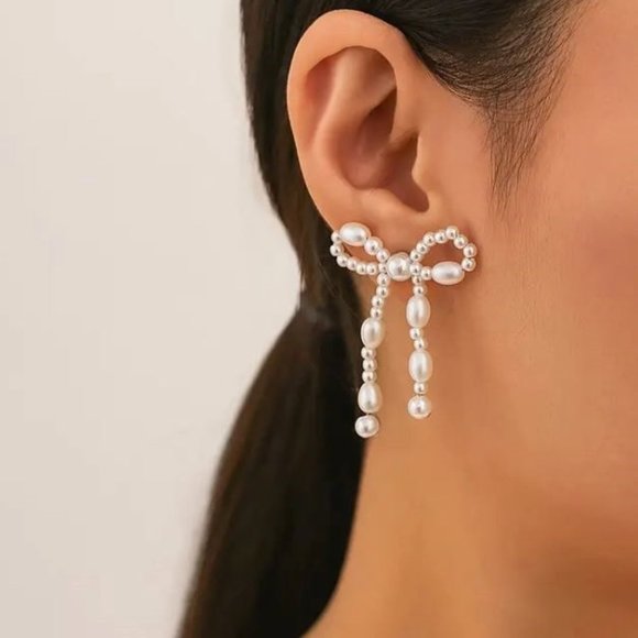 Private Label Jewelry - NEW Sarah White Pearl Beaded Bow Earrings Bowtie